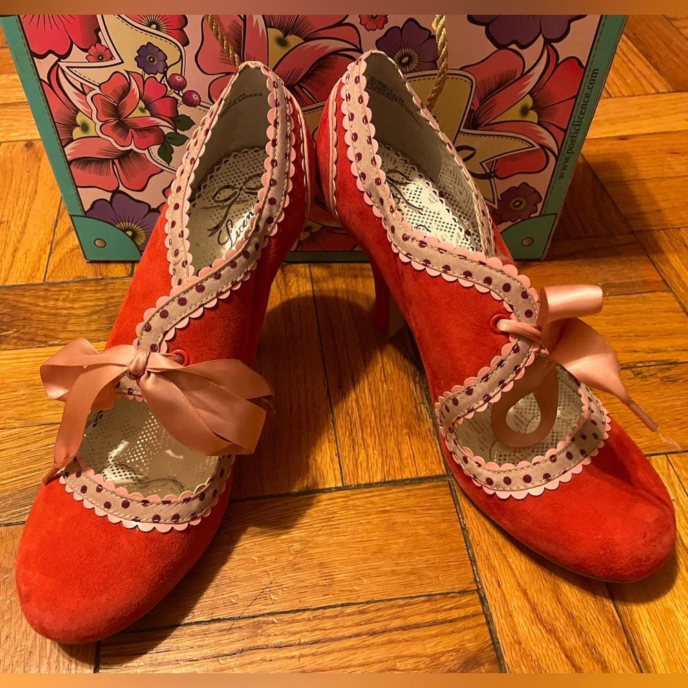 Poetic License Glamville Heels in Apple Red - size 10US/41EU